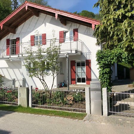 Wolfˋs Apartment Neubeuern Exterior photo